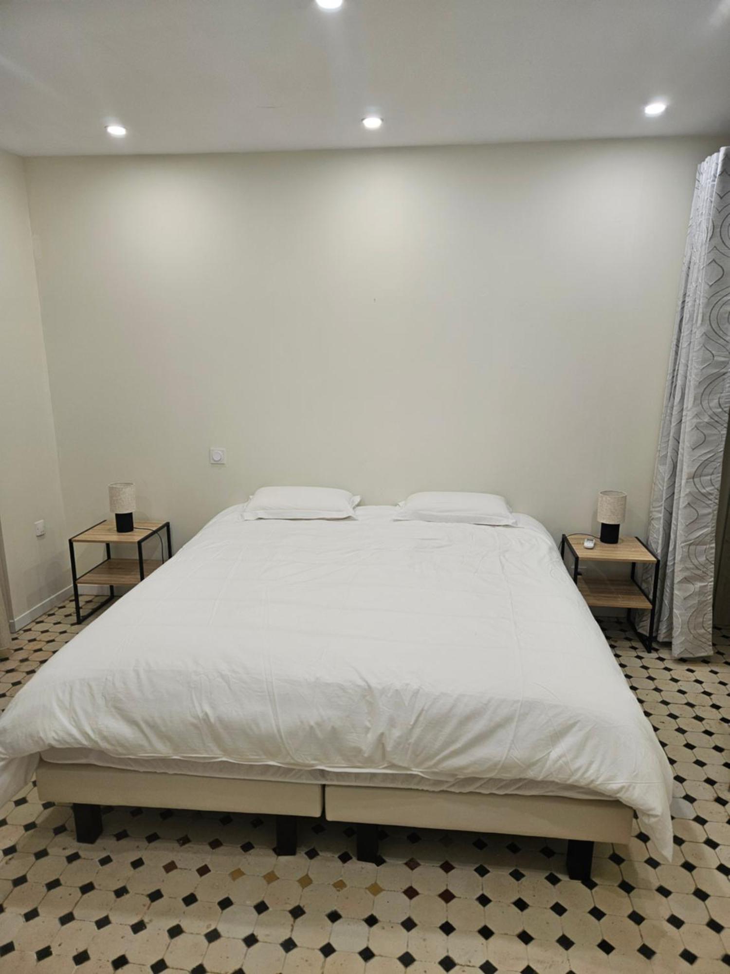 Le Maelia Apartment Nyons Exterior foto